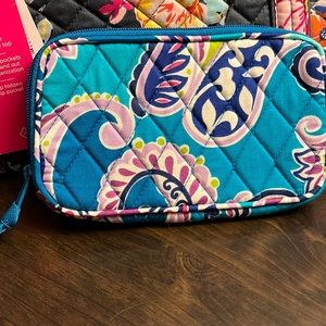 NWT Vera Bradley Tech Case Waikiki Paisley